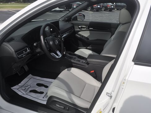 Certified 2025 Honda Civic Sport Touring image 15