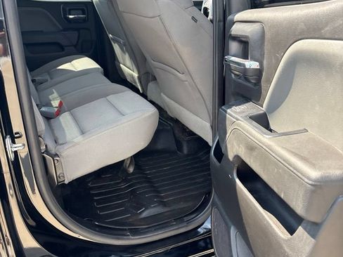 Used 2018 Chevrolet Silverado 1500 Custom w/ Custom Convenience Package AWD/4WD image 14