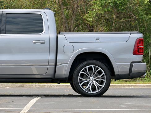 Used 2025 RAM 1500 Tungsten AWD/4WD image 6