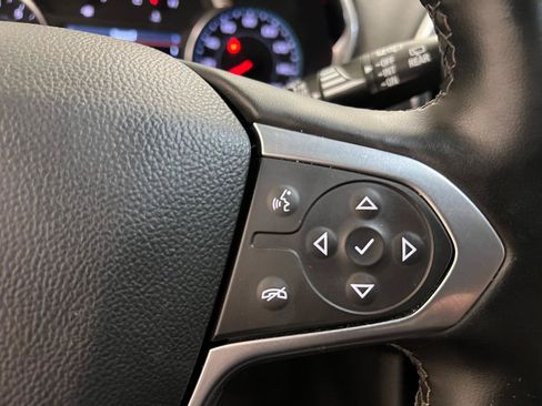 Used 2023 Chevrolet Traverse LT FWD image 33