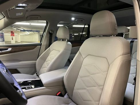 New 2026 Volkswagen Atlas SE image 20