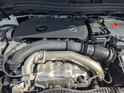 Used 2025 Mercedes-Benz GLA 250 image 15