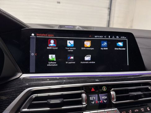 Used 2022 BMW X7 M50i image 18