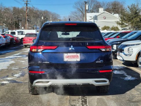 New 2025 Mitsubishi Outlander SEL image 4