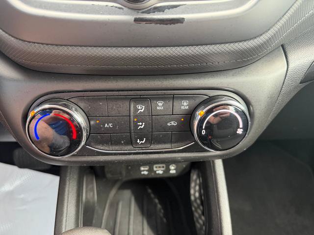 Used 2021 Chevrolet TrailBlazer LS w/ LPO, Blackout Package FWD image 16