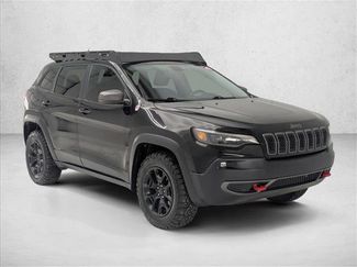 Used 2020 Jeep Cherokee Trailhawk video 3