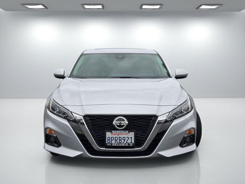 Used 2020 Nissan Altima 2.5 SL image 2