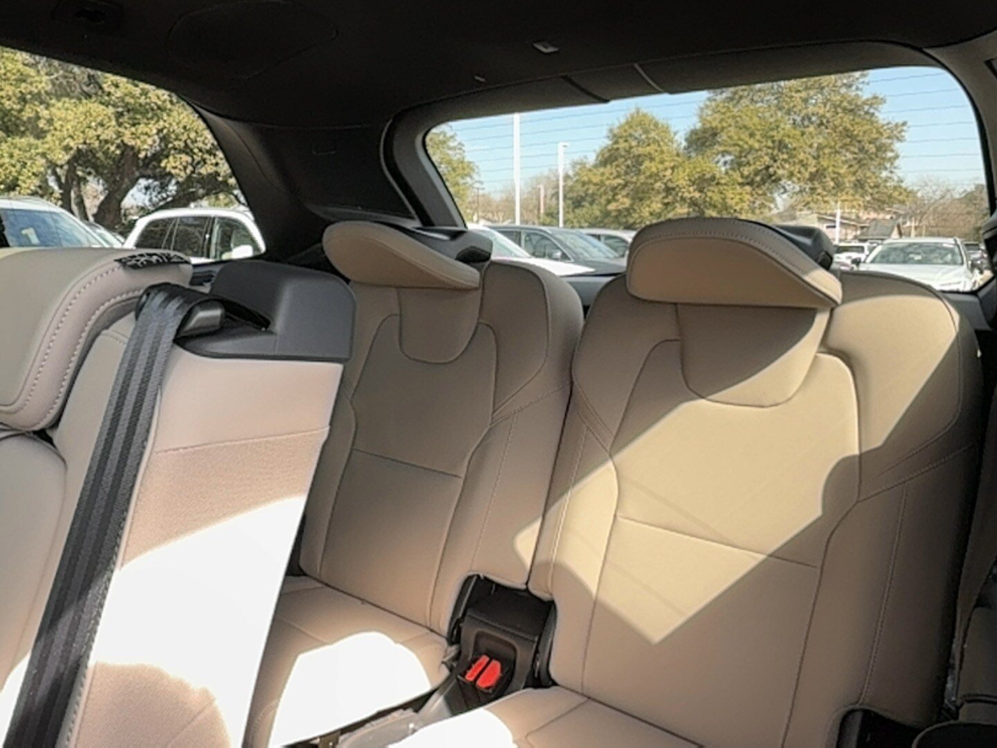 New 2026 Volvo XC90 T8 Plus w/ Protection Package AWD/4WD image 15