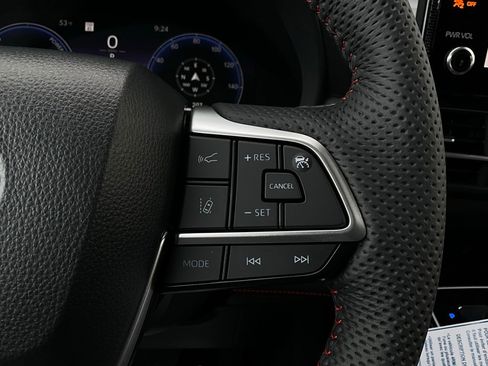 New 2026 Toyota Sienna XSE image 36