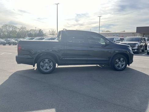 Used 2024 Honda Ridgeline TrailSport image 4