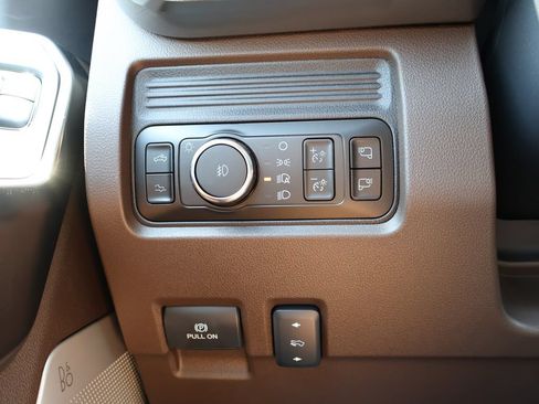 New 2026 Ford F350 King Ranch w/ FX4 Off-Road Package AWD/4WD image 30