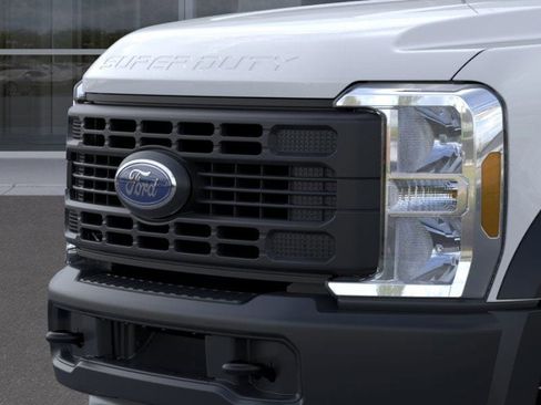 New 2026 Ford F450 XL image 17