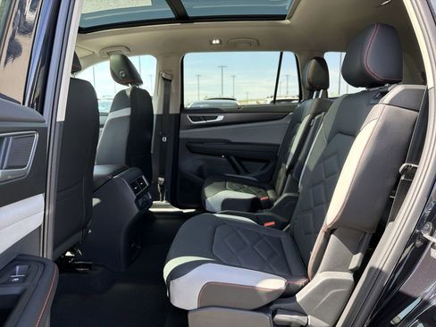 New 2026 Volkswagen Atlas Peak Edition AWD/4WD image 14