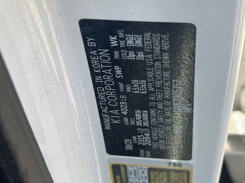 Used 2024 Kia Soul LX w/ Option Group 015 FWD image 39