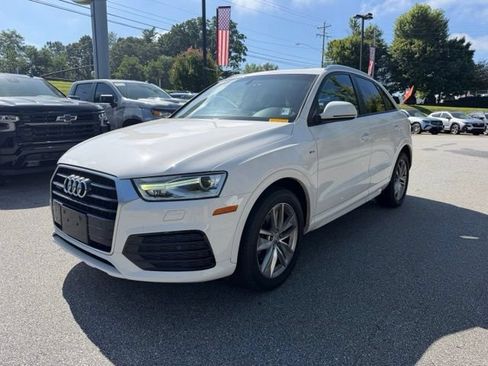 Used 2018 Audi Q3 2.0T Premium w/ Convenience Package AWD/4WD image 1