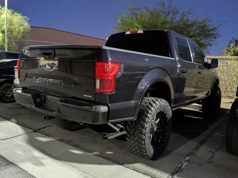 Used 2019 Ford F150 Lariat w/ Equipment Group 502A Luxury AWD/4WD image 4