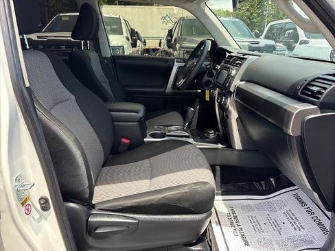 Used 2019 Toyota 4Runner SR5 AWD/4WD image 7