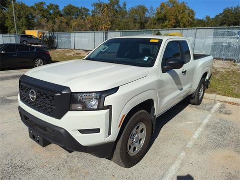 Certified 2023 Nissan Frontier S image 5