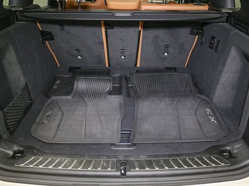 Used 2023 BMW X3 xDrive30i w/ Premium Package image 12