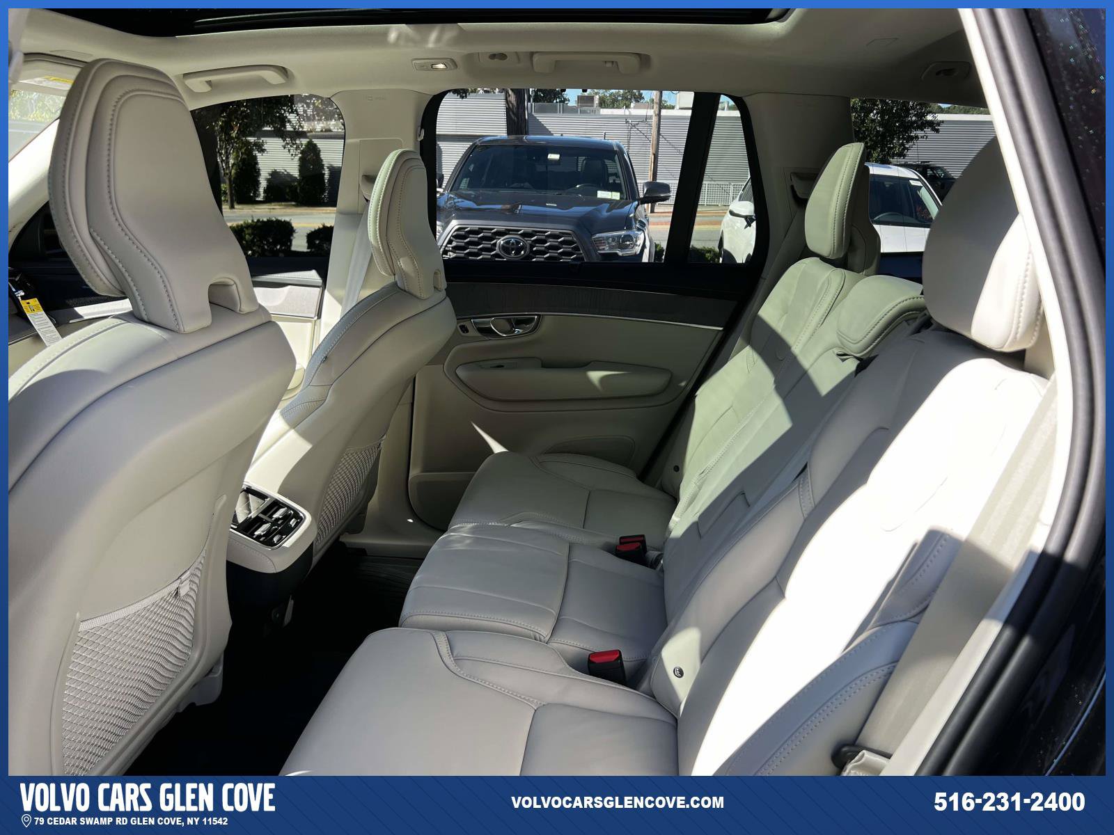 Used 2026 Volvo XC90 B6 Ultra w/ Protection Package AWD/4WD image 10