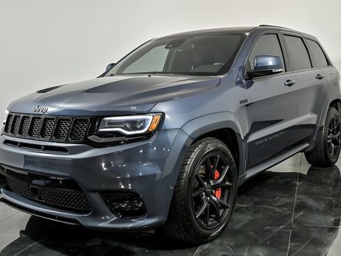 Used 2019 Jeep Grand Cherokee SRT AWD/4WD image 5