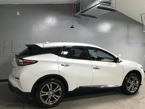 Used 2015 Nissan Murano Platinum w/ Platinum Technology Package FWD image 3