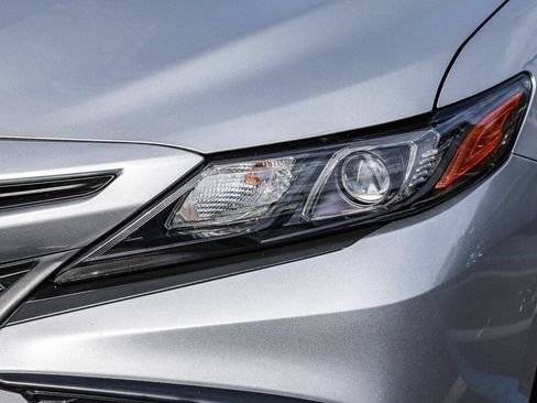 Certified 2024 Toyota Camry SE FWD image 20