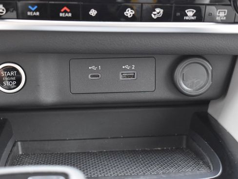 Used 2023 Nissan Rogue SL w/ SL Premium Package FWD image 44