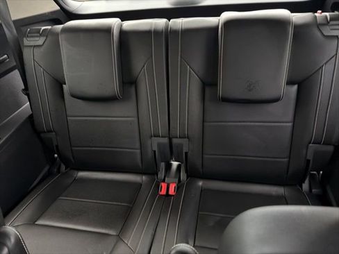 Used 2023 Volkswagen Atlas SE image 18