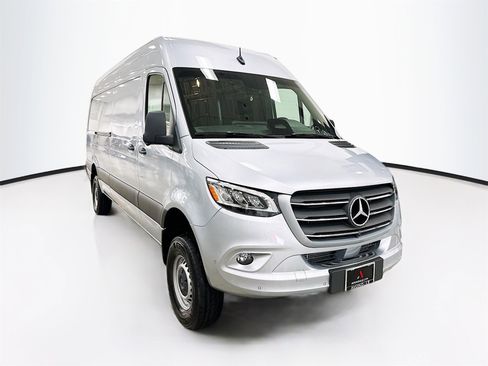 New 2025 Mercedes-Benz Sprinter 2500 image 1