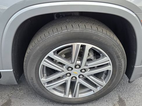Used 2023 Chevrolet Traverse High Country FWD image 8