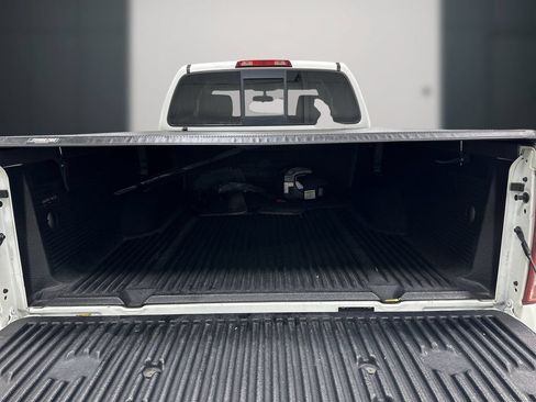 Used 2017 Nissan Frontier SV RWD image 12