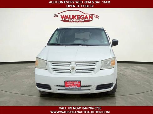 Used 2009 Dodge Grand Caravan SE w/ Climate Group FWD image 2