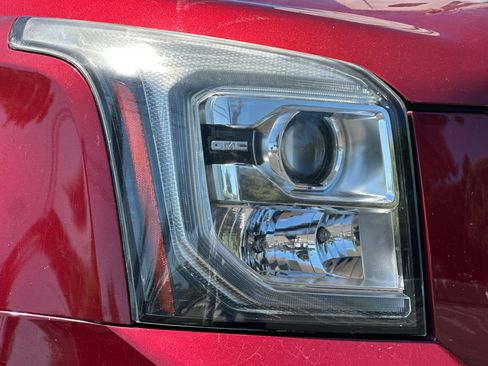 Used 2018 GMC Yukon XL SLE w/ SLE Value Package AWD/4WD image 47