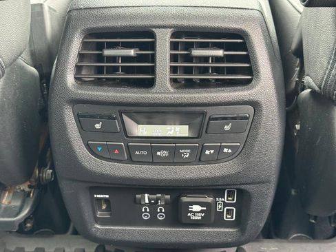 Used 2020 Honda Pilot Elite image 17