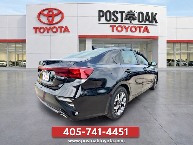 Used 2019 Kia Forte LXS FWD image 4