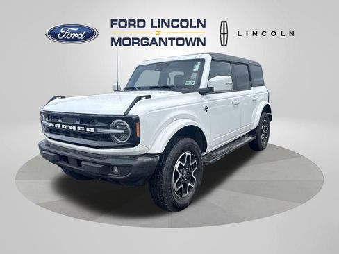 Used 2024 Ford Bronco Outer Banks image 2