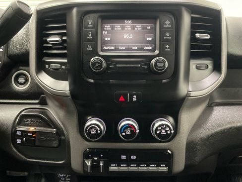 Used 2021 RAM 5500 Tradesman w/ Chrome Appearance Group image 33