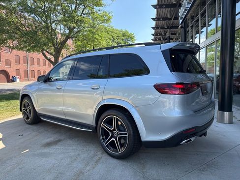 New 2025 Mercedes-Benz GLS 450 4MATIC image 6