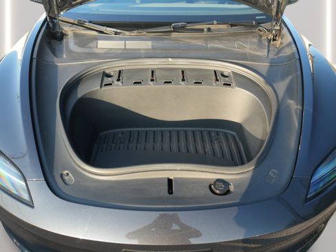 Used 2024 Tesla Model 3 Standard Range RWD image 42