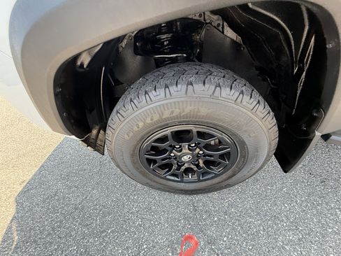 Used 2019 Toyota Tacoma SR w/ SX Package image 26