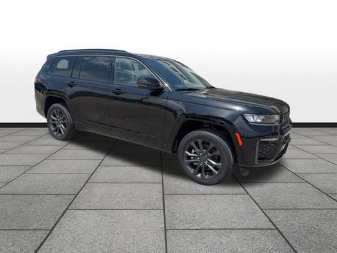 New 2026 Jeep Grand Cherokee L Limited AWD/4WD image 7