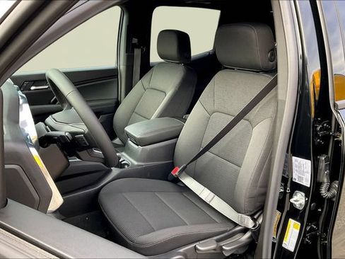 New 2026 GMC Canyon Elevation RWD image 9