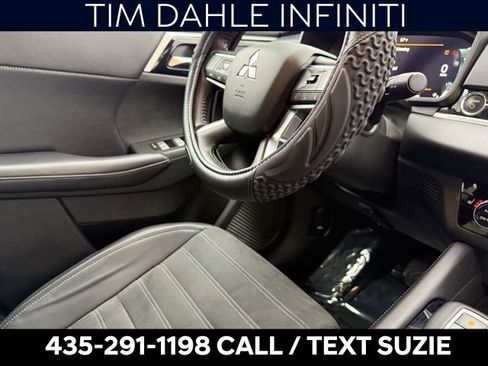 Used 2024 Mitsubishi Outlander SE image 14