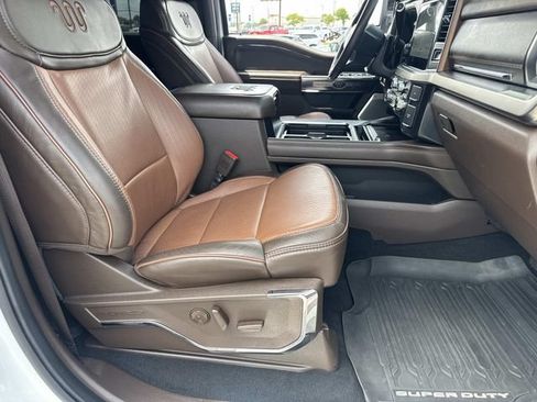 Used 2024 Ford F250 King Ranch w/ FX4 Off-Road Package AWD/4WD image 11