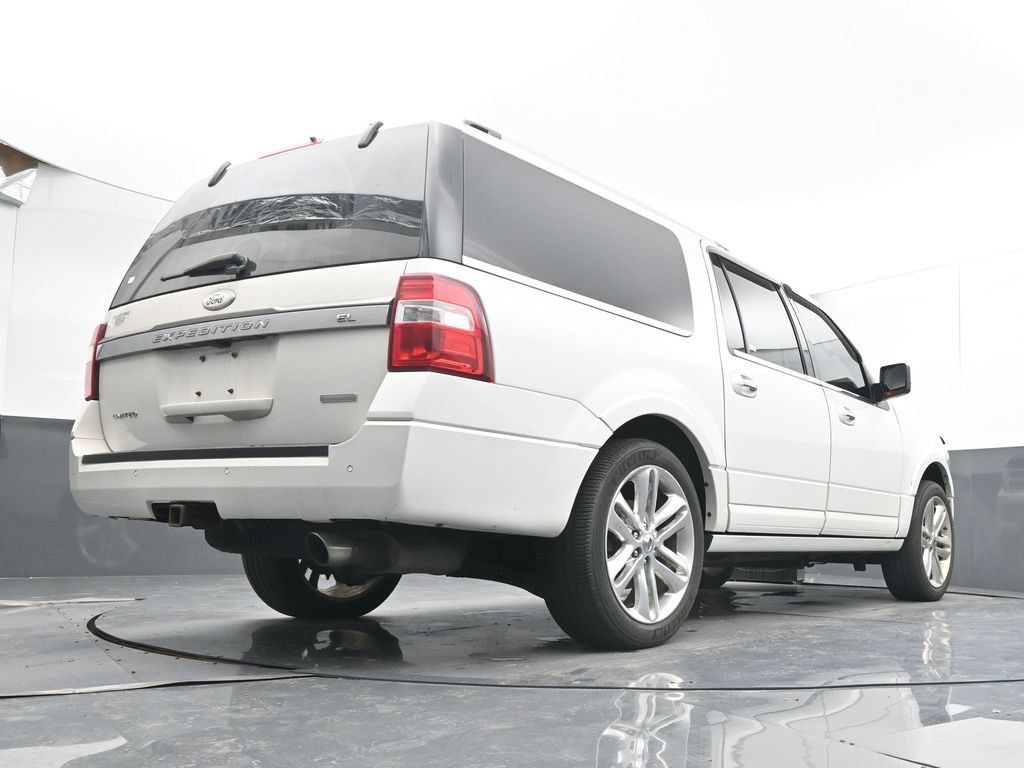 Used 2015 Ford Expedition EL Limited w/ Equipment Group 301A AWD/4WD image 21
