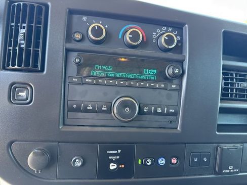 Used 2024 Chevrolet Express 3500 LT w/ LT Preferred Equipment Group RWD image 14