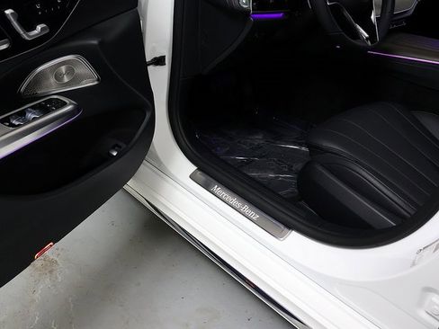 Certified 2025 Mercedes-Benz E 450 4MATIC Sedan image 26