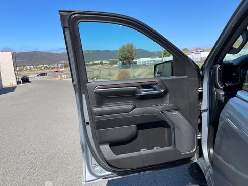 Used 2023 GMC Sierra 1500 SLT w/ SLT Premium Plus Package RWD image 25