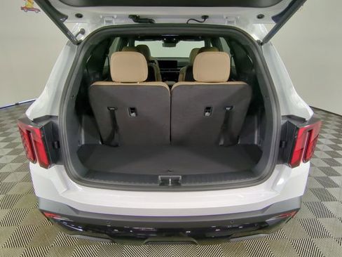 New 2026 Kia Sorento SX Prestige w/ Olive Brown Leather Package image 39